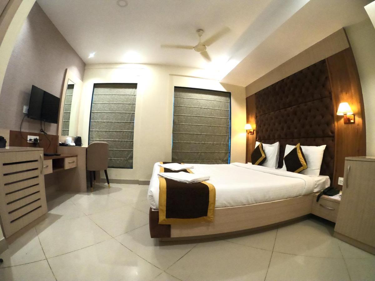 The Panash - Hotel & Banquet Kolkata Ngoại thất bức ảnh
